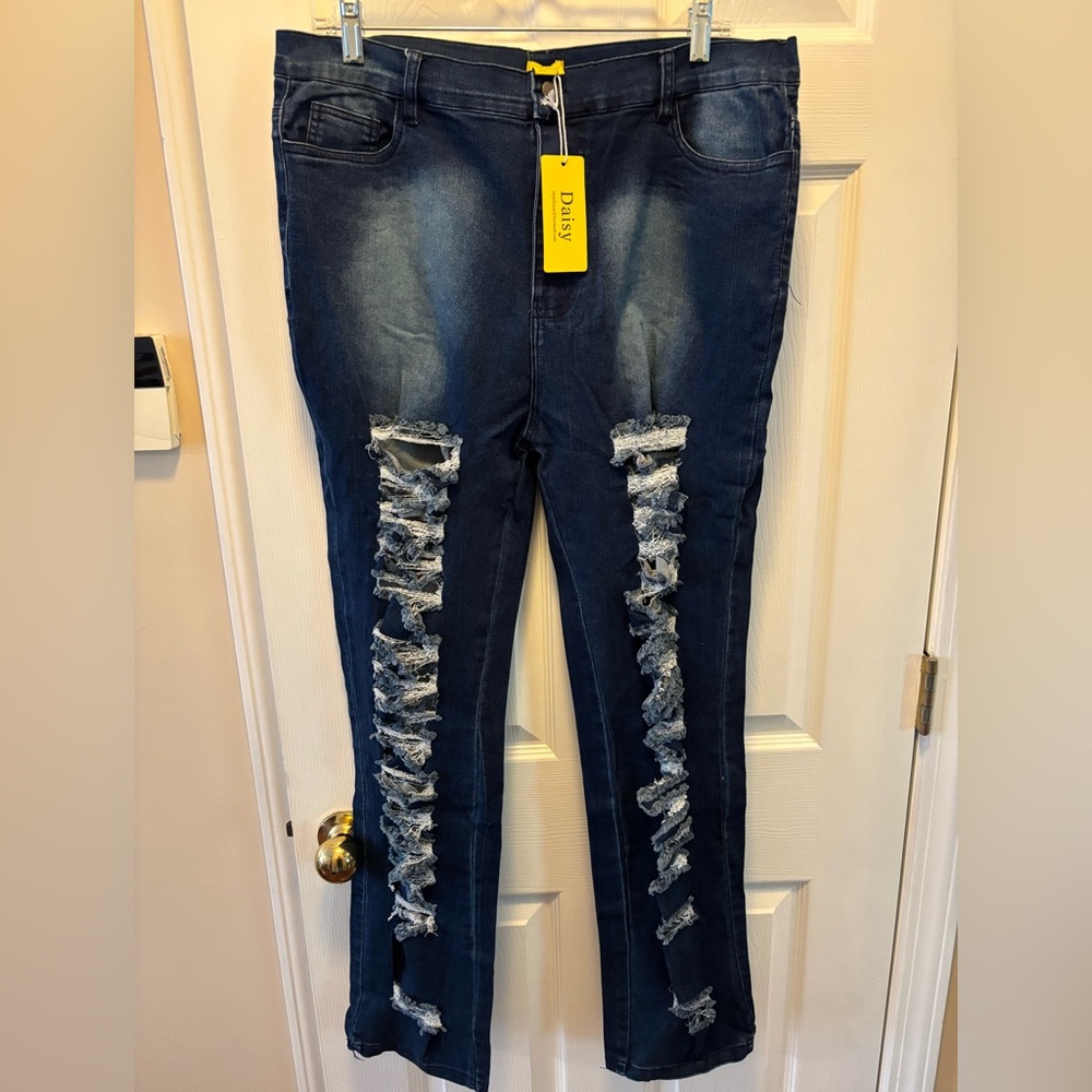 Daisy Dark Blue Distressed Women's Stretchy Jeans in Size 2X BNWT They are SEXY!